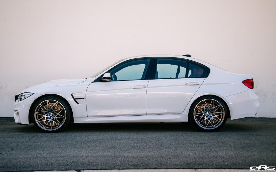  BMW M3 Sedan Alpine White by EAS 2016 года  (фото 2 из 11)